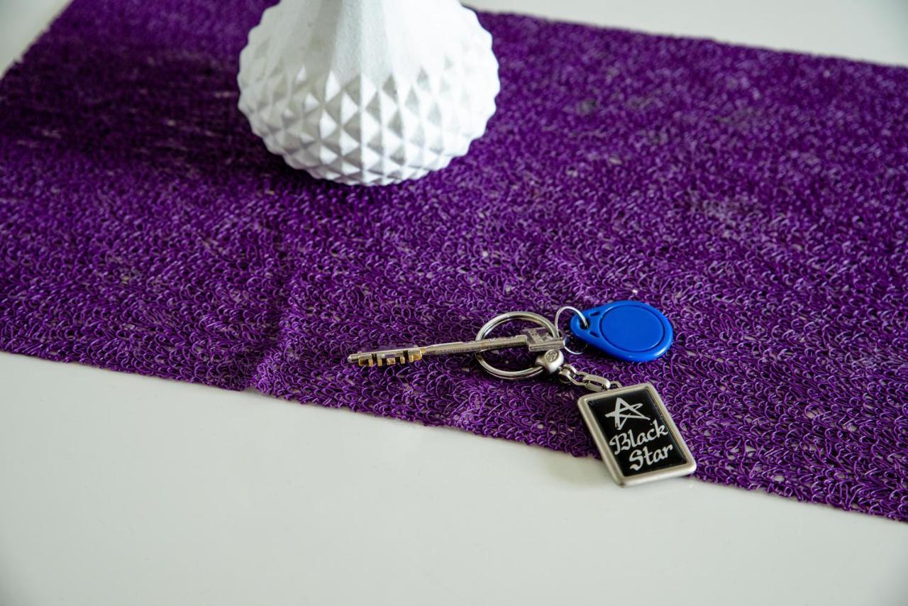 Appartamento Apartman Black Star Novi Sad Esterno foto
